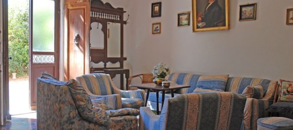 Studio in Cecina, Italy No. 256020 3