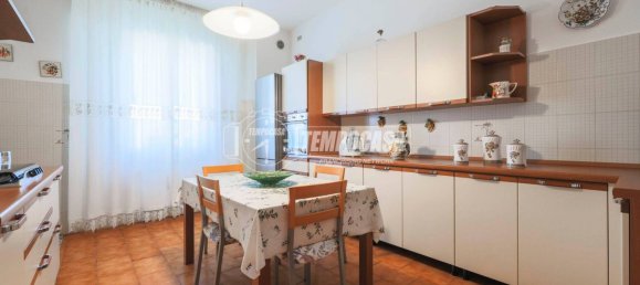 Apartamento de 2 dormitorios en Imola, Italy No. 333778 22