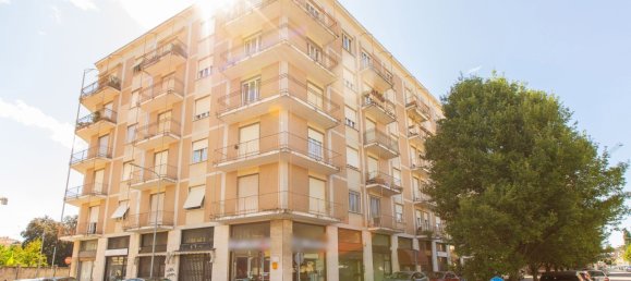 Propiedad comercial de 3 habitaciónes en Busto Arsizio, Italy No. 294750 20