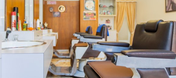 Propiedad comercial de 3 habitaciónes en Busto Arsizio, Italy No. 294750 15