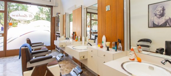 Propiedad comercial de 3 habitaciónes en Busto Arsizio, Italy No. 294750 12