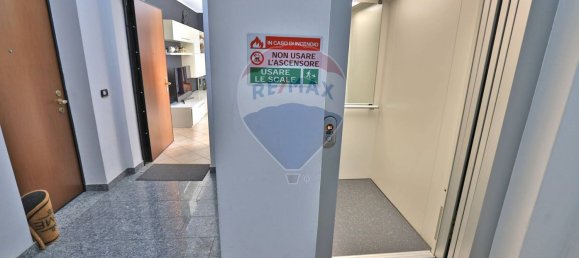 2 bedrooms Apartment in Rho, Italy No. 358035 18