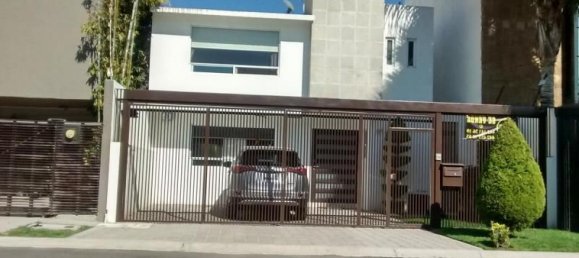 Casa de 3 dormitorios en Querétaro, Mexico No. 165442 2