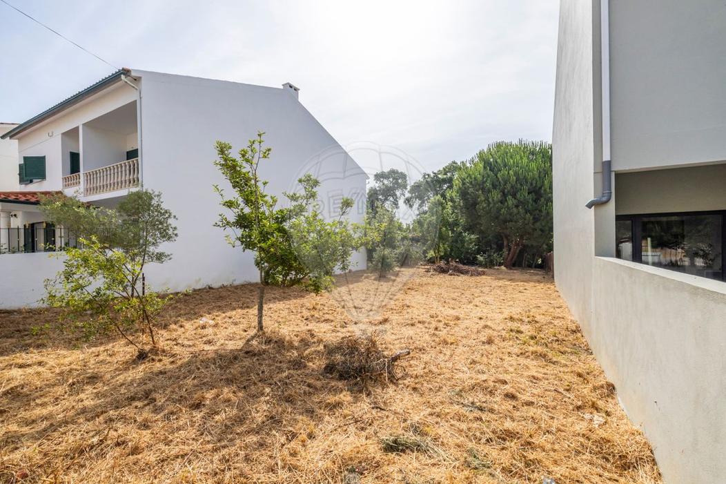  قطعة أرض في Leiria, Portugal رقم 194546