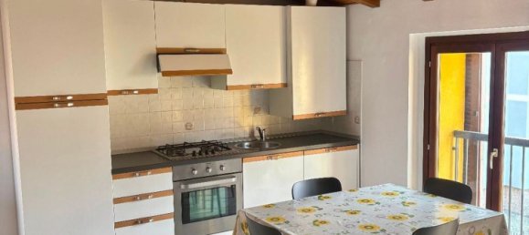 Квартира с 2 спальнями в Мальнате, Италия № 334194 3