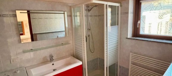 Квартира с 2 спальнями в Мальнате, Италия № 334194 13