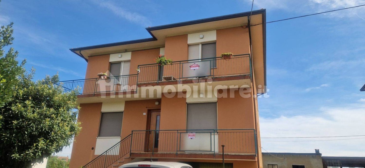 6 bedrooms Villa in Cesena, Italy No. 323951