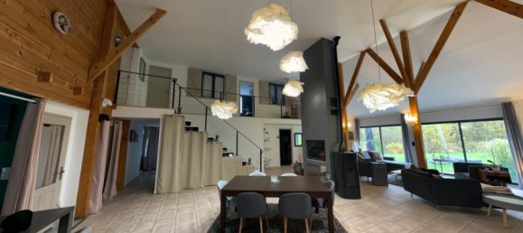 6 bedrooms House in Vieux-Moulin, France No. 154949 2