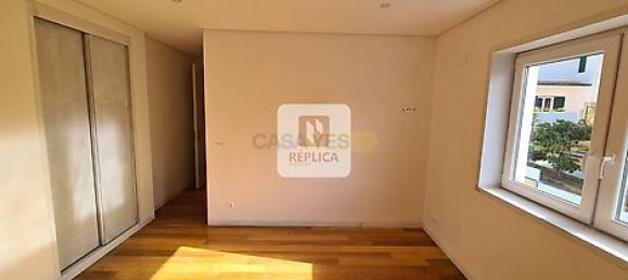 4 bedrooms House in Vila Nova de Gaia, Portugal No. 17796 12