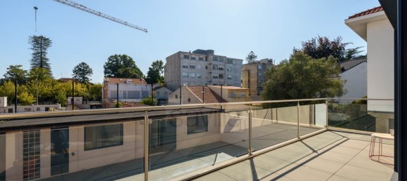 4 bedrooms Villa in Porto, Portugal No. 122546 16