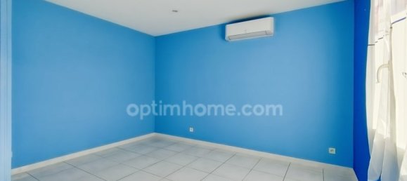 3 bedrooms House in Dun-sur-Auron, France No. 152019 2