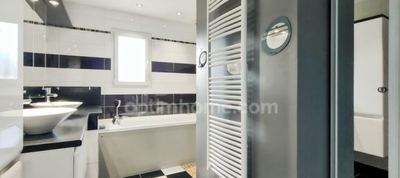 3 bedrooms House in Dun-sur-Auron, France No. 152019 21