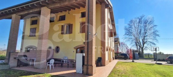 6 rooms Villa in Malalbergo, Italy No. 34737 5