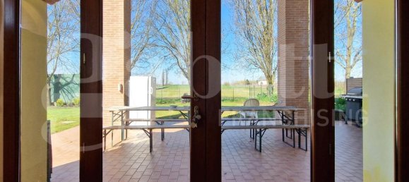 6 rooms Villa in Malalbergo, Italy No. 34737 9