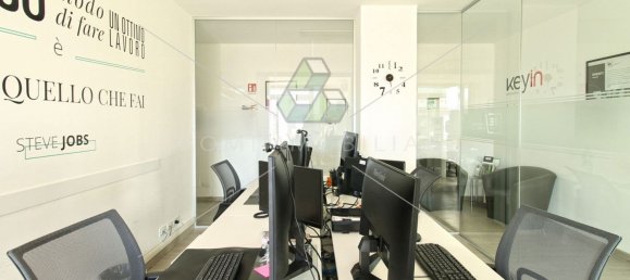 3 rooms Apartment in Rome, Italy No. 84845 9