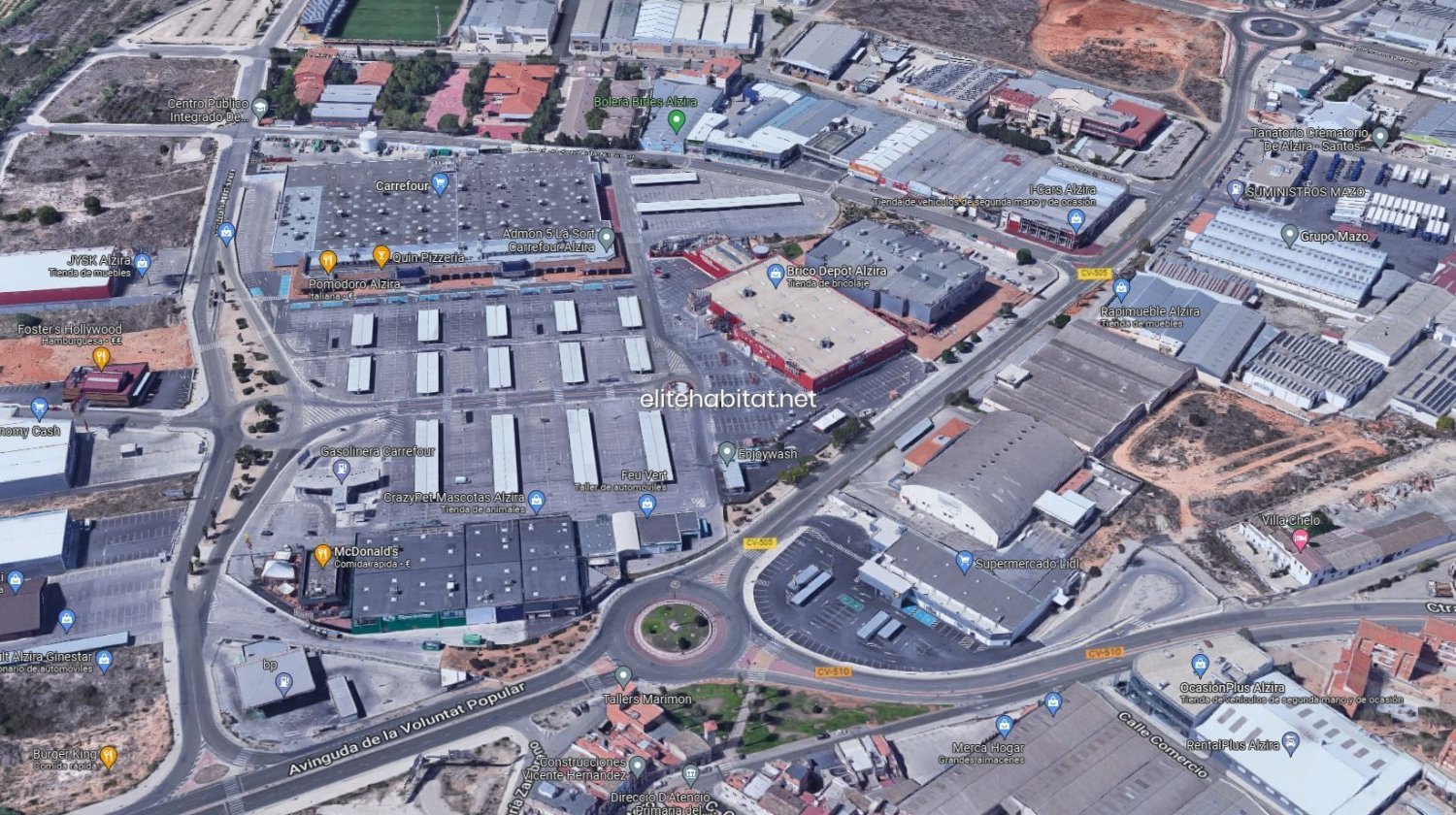  عقار تجاري في Alzira, Spain 11360متر مربع رقم 208516