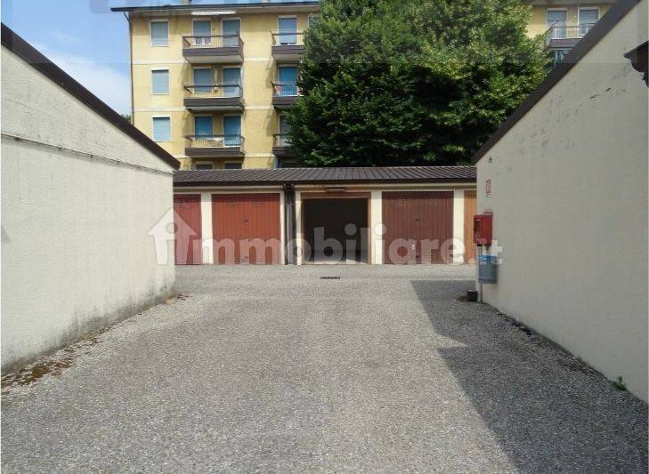 Garaje en Codogno, Italy 14 m² No. 387343