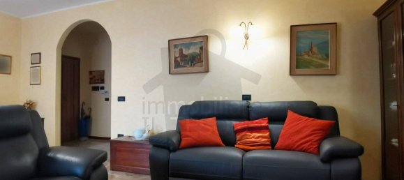3 bedrooms Apartment in Verucchio, Italy No. 19738 3