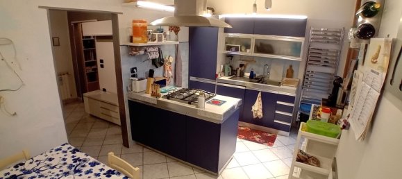 4 rooms Apartment in Campi Bisenzio, Italy No. 44967 5