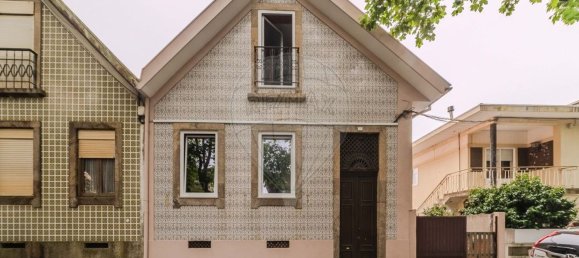 5 bedrooms House in Vila Nova de Gaia, Portugal No. 25486 3