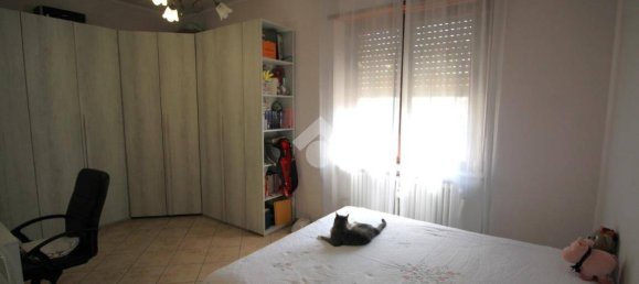 2 Schlafzimmer Wohnung in Trofarello, Italy, Nr. 270928 10