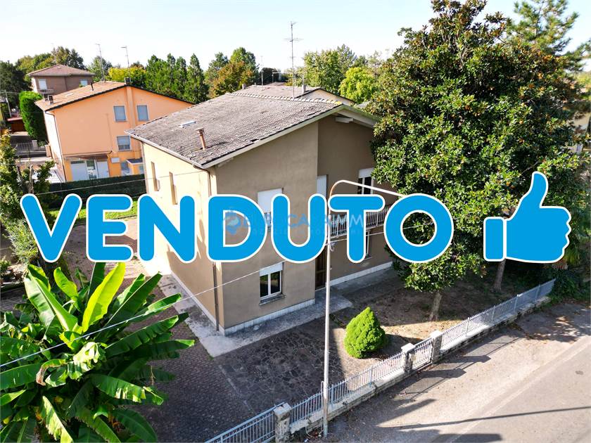 4 غرف نوم منزل في Correggio, Italy رقم 60294