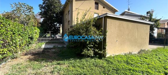 4 غرف نوم منزل في Correggio, Italy رقم 60294 5