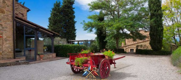 Дом с 12 спальнями в Монтайоне, Италия № 171131 7