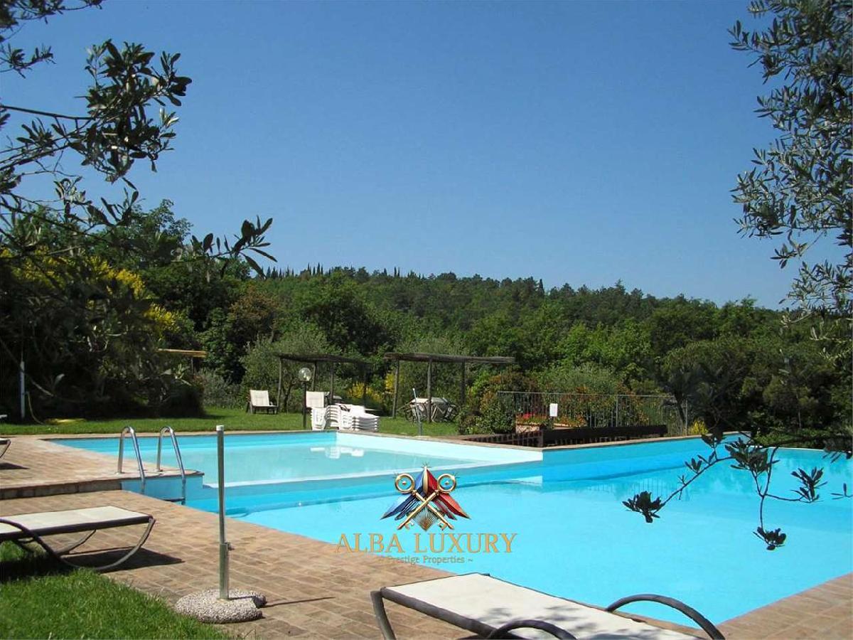 Дом с 12 спальнями в Монтайоне, Италия № 171131