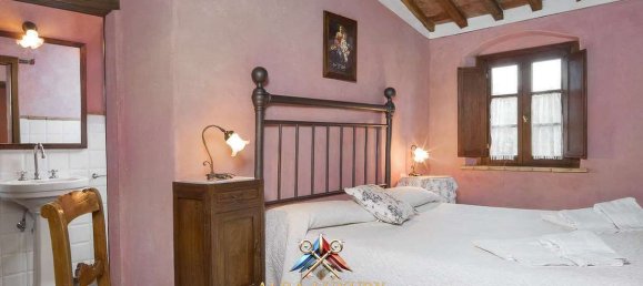 Дом с 12 спальнями в Монтайоне, Италия № 171131 36