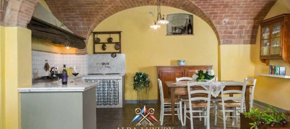 Дом с 12 спальнями в Монтайоне, Италия № 171131 39