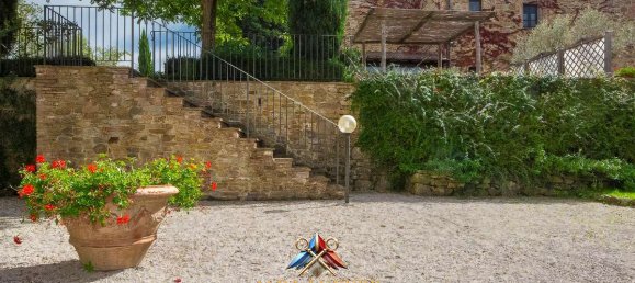 Дом с 12 спальнями в Монтайоне, Италия № 171131 16