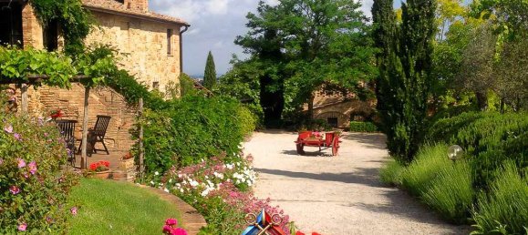 Дом с 12 спальнями в Монтайоне, Италия № 171131 15