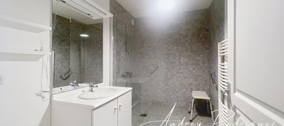 2 chambres Appartement à Tain-l'Hermitage, France No. 308289 6