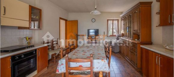 4 bedrooms House in Perugia, Italy No. 268189 8