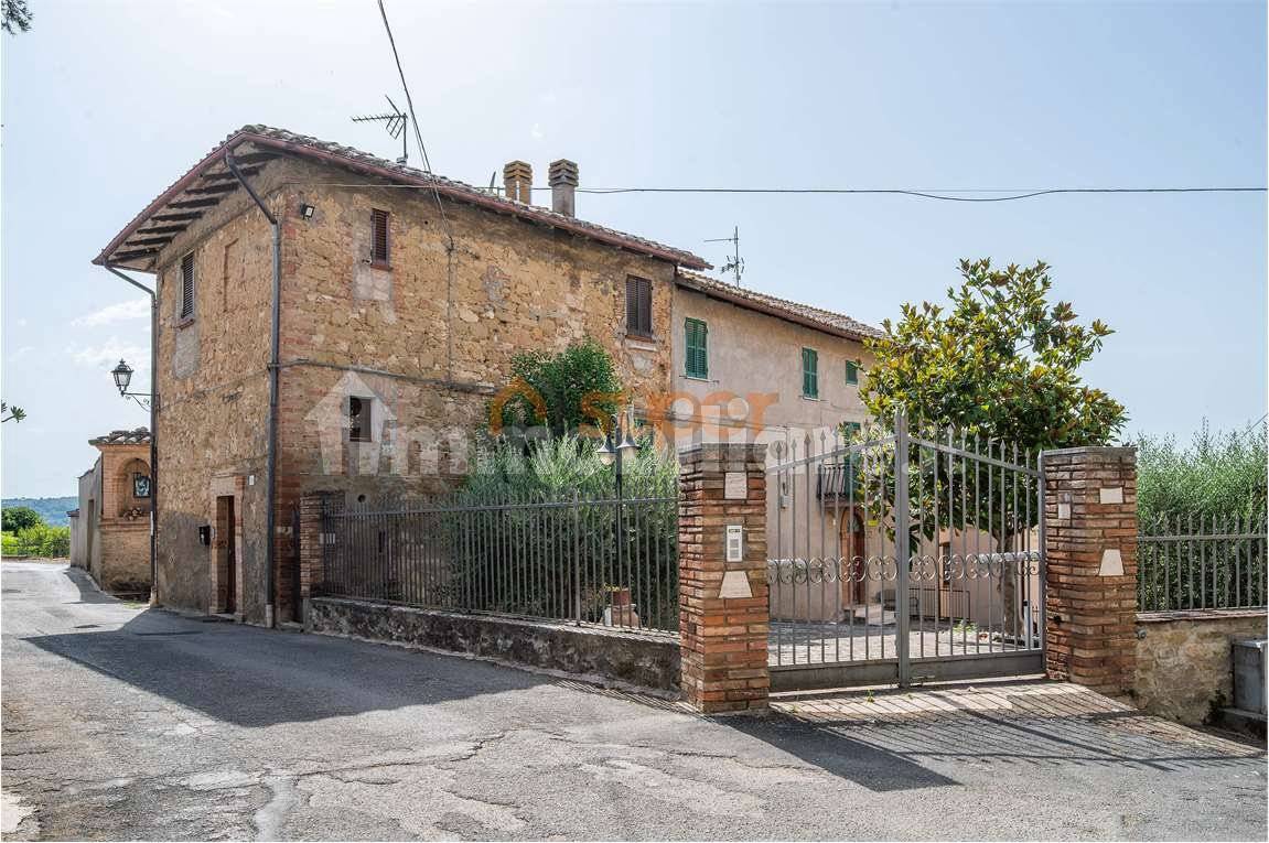4 bedrooms House in Perugia, Italy No. 268189