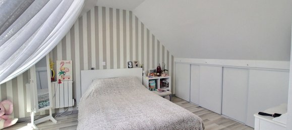 4 bedrooms Villa in Epernon, France No. 76770 15