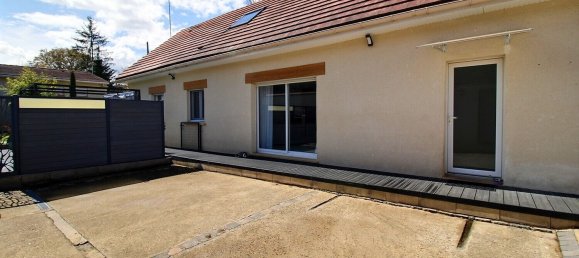 4 bedrooms Villa in Epernon, France No. 76770 23