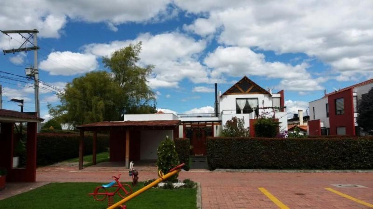 4 bedrooms House in Cundinamarca, Colombia No. 6707
