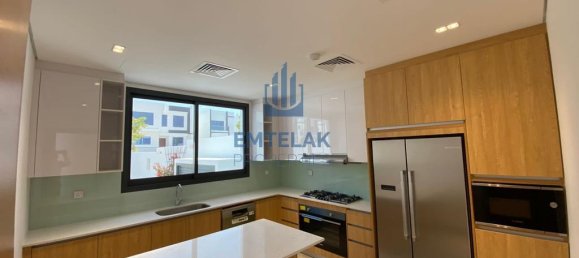 Вилла с 4 спальнями в Sharm, ОАЭ № 9311 6