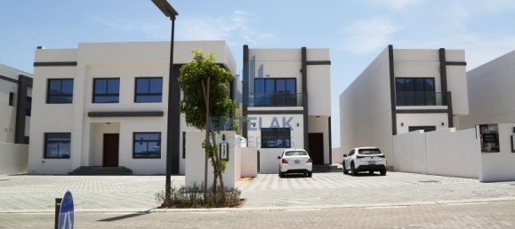 Вилла с 4 спальнями в Sharm, ОАЭ № 9311 9