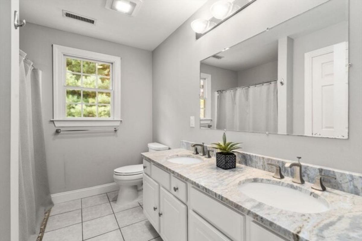 Casa de 4 dormitorios en Marlborough, USA No. 401330