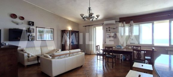5 bedrooms Penthouse in Pozzallo, Italy No. 373038 5