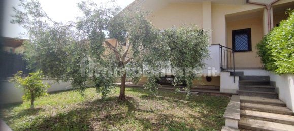 3 bedrooms House in Rome, Italy No. 170648 29