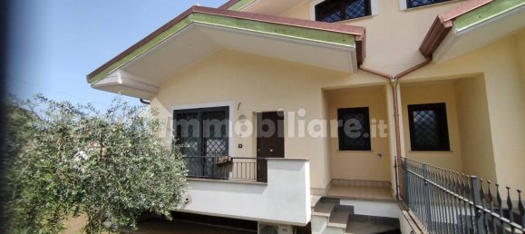3 bedrooms House in Rome, Italy No. 170648 17