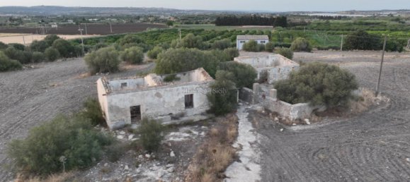 Земельный участок 45000м² в Испика, Италия № 81360 10