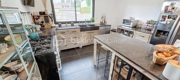 4 bedrooms House in Ostricourt, France No. 261733 6