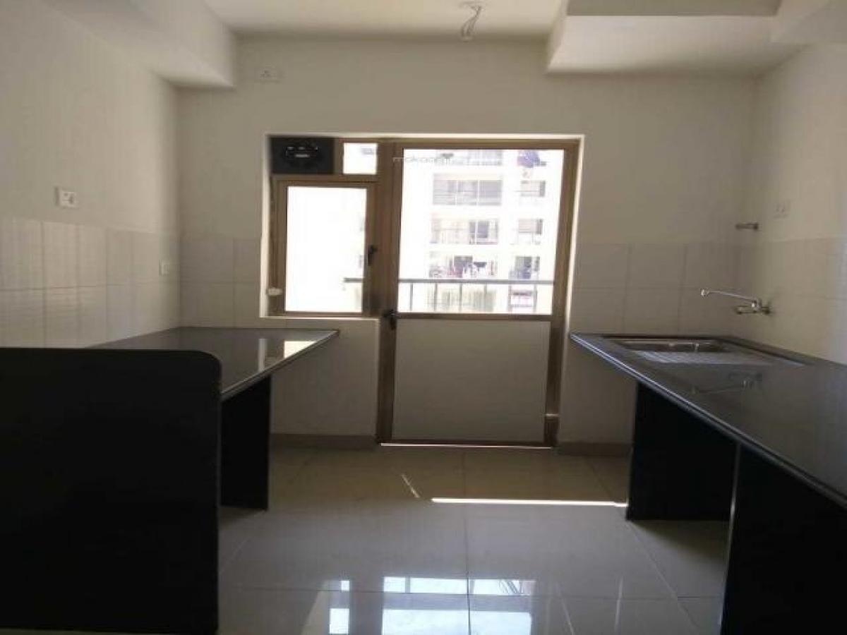 2 bedrooms House in Mumbai, India No. 3690