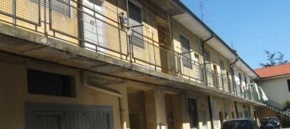 2-salle Appartement à Cerro Maggiore, Italy No. 176547 5