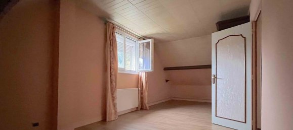 4 Schlafzimmer Haus in Poligny, France, Nr. 187454 2